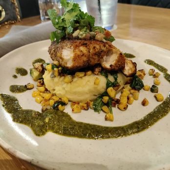 Moxies - Blackened Mahi Mahi - Lounges Near Me - Plano, Texas