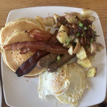 Silver Diner - New American Near Me - Elkridge, Maryland