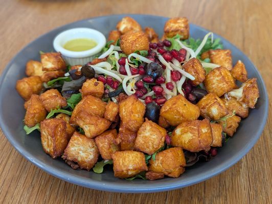 Zaytoon Mediterranean Restaurant and Bar by null