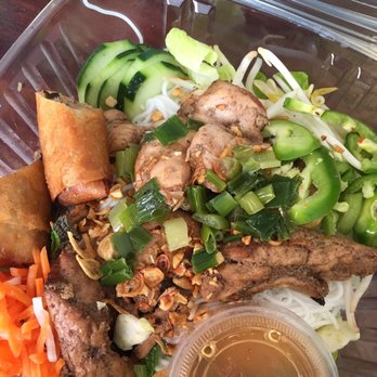 Bun Mee - Chicken bun bowl - Vietnamese Near Me - San Francisco, California Bun Mee - Chicken bun bowl - Vietnamese Near Me - San Francisco, California