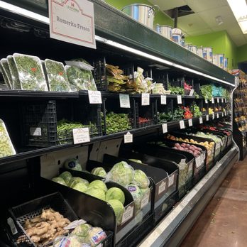 La Hacienda Supermarket - Todo tipo de verduras y yerba buena para las albóndigas. - Grocery Near Me - Erlanger, Kentucky La Hacienda Supermarket - Todo tipo de verduras y yerba buena para las albóndigas. - Grocery Near Me - Erlanger, Kentucky