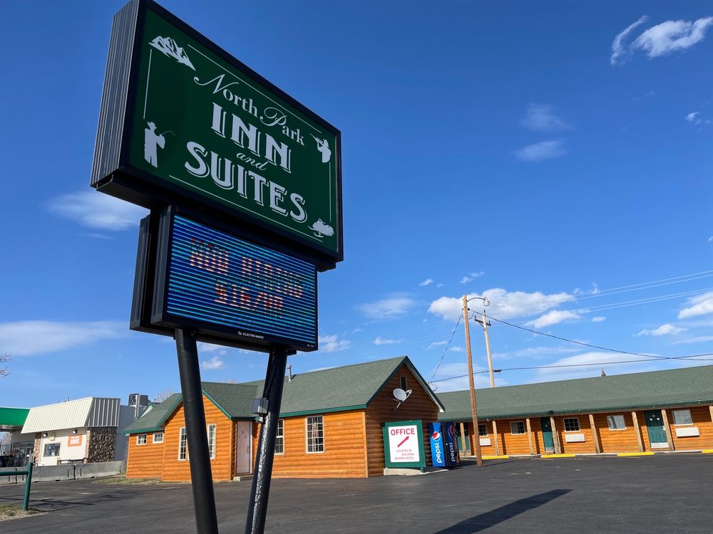 NORTH PARK INN & SUITES Updated August 2024 12 Photos & 20 Reviews