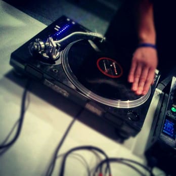 Music Industry Workshop - The students are learning to spin hip hop on tables. #YouGonnaLearnToday http://instagr.am/p/Nuue3gGaES/ - Recording & Rehearsal Studios Near Me - Chicago, Illinois Music Industry Workshop - The students are learning to spin hip hop on tables. #YouGonnaLearnToday http://instagr.am/p/Nuue3gGaES/ - Recording & Rehearsal Studios Near Me - Chicago, Illinois