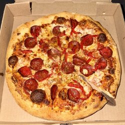 Houston-Style Halal Beef Pepperoni with Roasted Red Peppers and Fresh Garlic