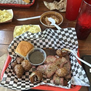 Dusty Barrel Bar & Grill - Barbeque Near Me - Madera, California Dusty Barrel Bar & Grill - Barbeque Near Me - Madera, California