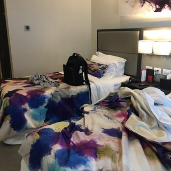 Savoy Hotel Manila - When traveling alone I usually get two beds so I can easily lay out my luggage for easy unpacking and packing - Hotels Near Me - Pasay, NCR