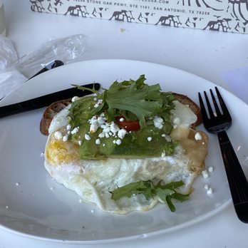 Pan & Coffee - Avocado toast with sunny side up egg - Coffee & Tea Near Me - San Antonio, Texas