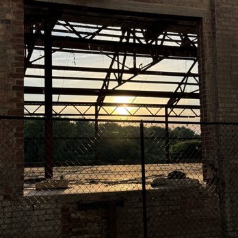 Island Shrimp - Old buildings - Seafood Near Me - Richmond, Virginia