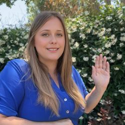 Bay & Beyond Sleepy Time Solutions - Hi, I am Vanessa Simpson!  I am passionate about helping families thrive through postpartum doula support and/or sleep support.