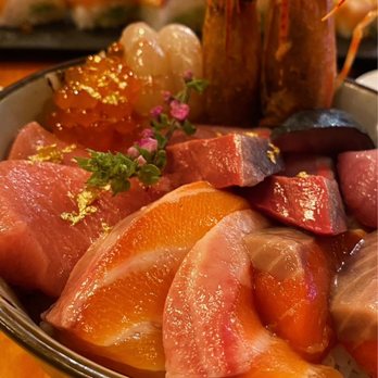 Moltan Roll Bar + Sake - Moltan kaisendon - Japanese Near Me - Vancouver, British Columbia