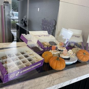 Melt Brownie - My my, how festive and beautiful are the baked goods! - Desserts Near Me - Maitland, Florida Melt Brownie - My my, how festive and beautiful are the baked goods! - Desserts Near Me - Maitland, Florida