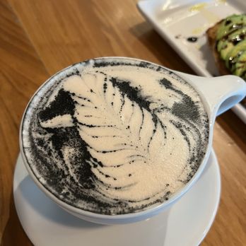 Lofty Coffee La Costa - Beautiful London Fog with a splash of Charcoal - Breakfast & Brunch Near Me - Carlsbad, California