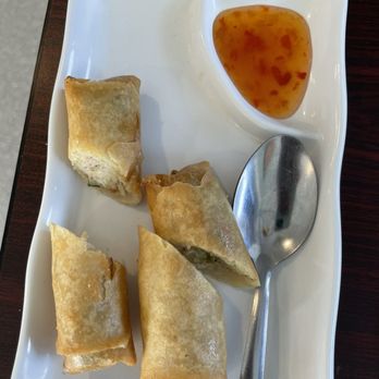 Broccoli - Chicken Crispy Rolls (2pcs) - Asian Fusion Near Me - Schiller Park, Illinois