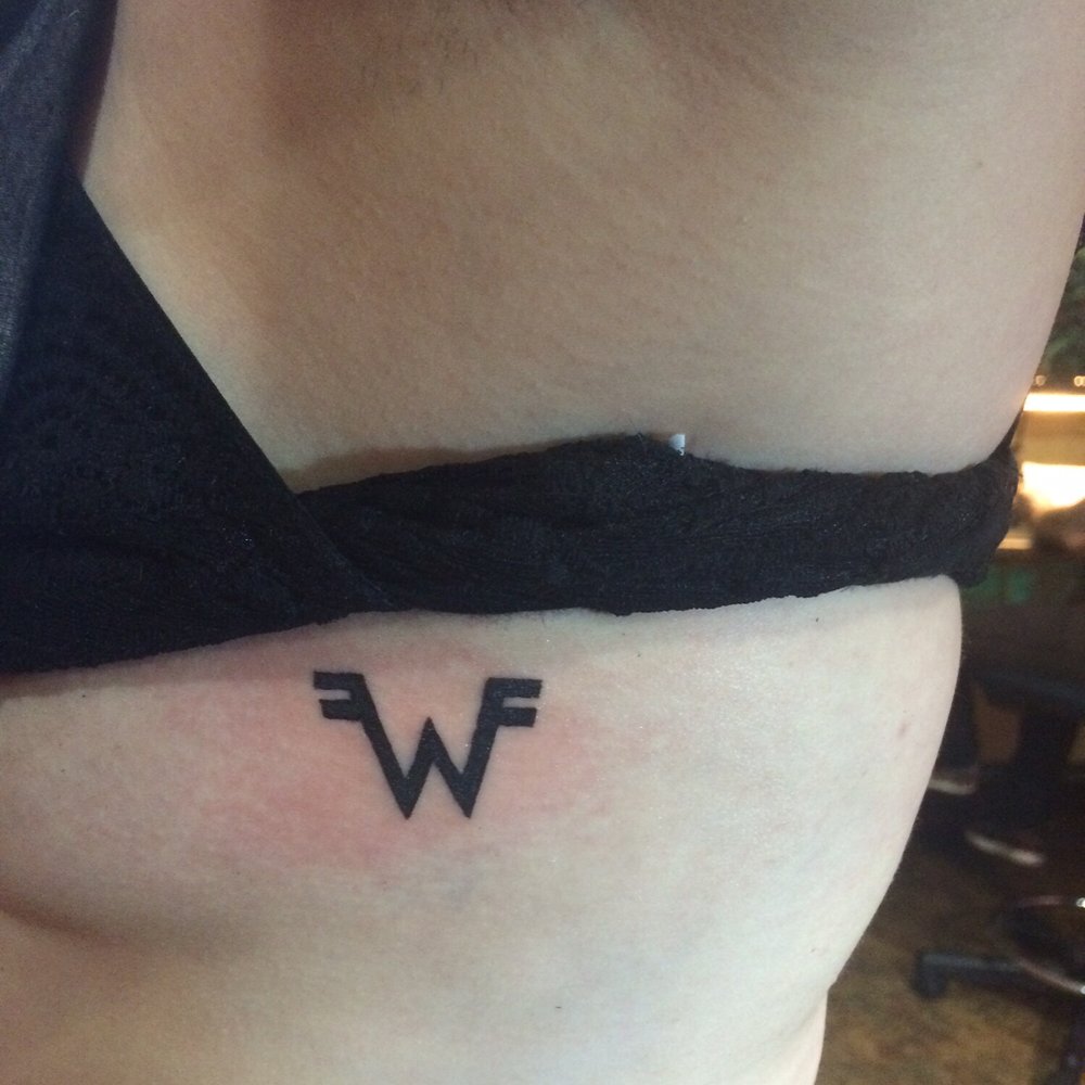 Divinity Tattoo - Weezer tattoo - Tattoo Near Me - Anchorage, Alaska Divinity Tattoo - Weezer tattoo - Tattoo Near Me - Anchorage, Alaska