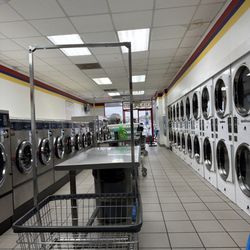 24 By 7 Coin Laundry