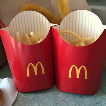 McDonald's - This is a large frie at McDonald's this is not a one time thing. Lg fries being almost $3 this is ridiculous!!! - Fast Food Near Me - Houghton, Michigan McDonald's - This is a large frie at McDonald's this is not a one time thing. Lg fries being almost $3 this is ridiculous!!! - Fast Food Near Me - Houghton, Michigan