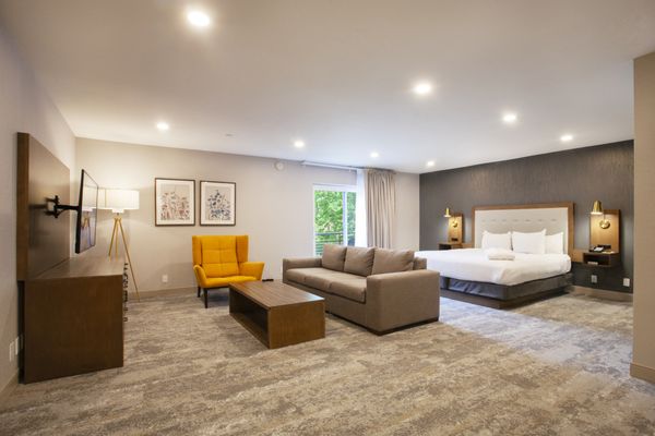 The Riverside Hotel by null