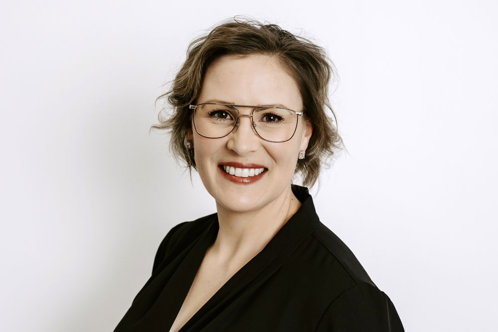 HAYLEY LAUINGER ONYX REALTY Updated June 2024 Contact Agent 12