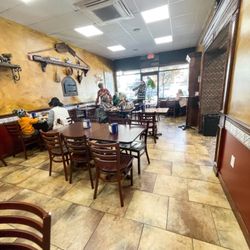 Pao Da Terra Bakery - More seating