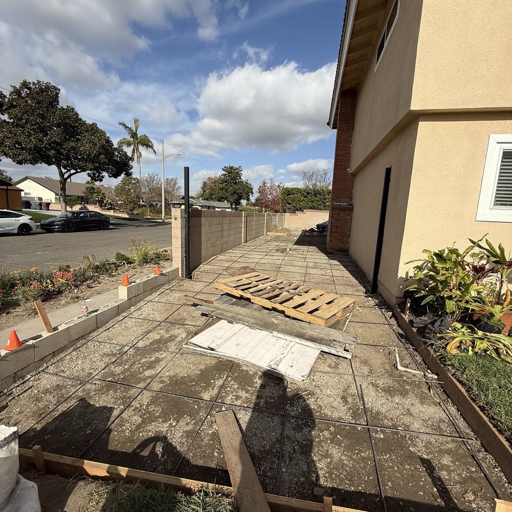 Alonzo Construction - New driveway - Masonry/Concrete Near Me Alonzo Construction - New driveway - Masonry/Concrete Near Me