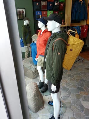 Fjällräven Chicago Damien Ave by null