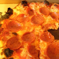 Railcar Pizza - Excellent flame baked pizza at Railcar Pizza