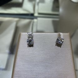 The Jewelry Gallery of Oyster Bay - Previous earring being upgraded to the new 1ct GIA certified diamond stud earrings.