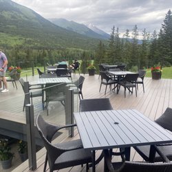 Kananaskis Country Golf Course - Patio area