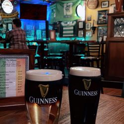 The Irishmen - Black Pearl on the left. Deathman Guinness on the right.