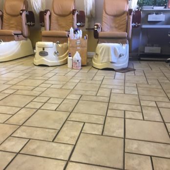 Poshe' Nails Spa - 3 of 7 total pedicure chairs - Nail Salons Near Me - Folsom, California