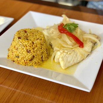 Arrecife - Filete de Chillo (red snapper) with mamposteao (mix of rice & beans) - Caribbean Near Me - Quebradillas, Puerto Rico