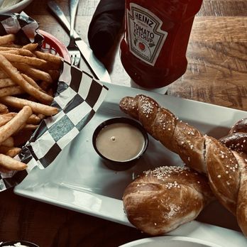 Vintage Brewing - Pretzel app and fries - Brewpubs Near Me - Sauk City, Wisconsin Vintage Brewing - Pretzel app and fries - Brewpubs Near Me - Sauk City, Wisconsin