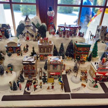 The Apple Barn & Cider Mill - Christmas store - Specialty Food Near Me - Sevierville, Tennessee The Apple Barn & Cider Mill - Christmas store - Specialty Food Near Me - Sevierville, Tennessee