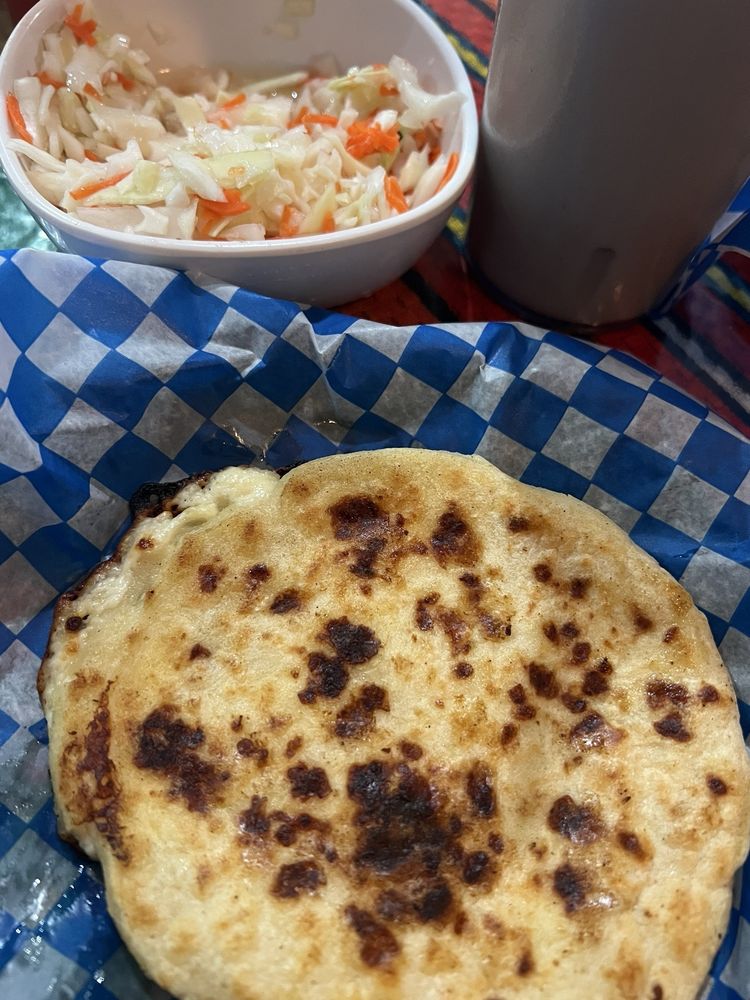 Restaurante Las San Sivar Pupusería Logo