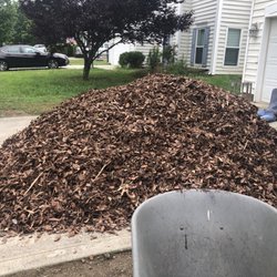 Lake Wylie Outdoor Supply - Small nugget pine bark.
