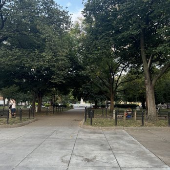 The Dupont Circle - The Doyle Collection - Park across the street from hotel - Hotels Near Me - Washington, DC, District of Columbia The Dupont Circle - The Doyle Collection - Park across the street from hotel - Hotels Near Me - Washington, DC, District of Columbia