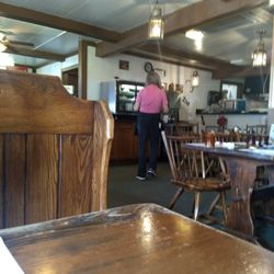 Hen House Restaurant & Gift Shop