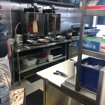 Pappou Souvlaki - Kitchen open - Greek Near Me - Pierresfonds, Quebec Pappou Souvlaki - Kitchen open - Greek Near Me - Pierresfonds, Quebec
