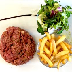 Yachting Club de la Pointe Rouge - Tartare et son verre de frites !
