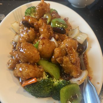 Lee Bistro Asian Cuisine - General Tso's Chicken - Chinese Near Me - Orlando, Florida Lee Bistro Asian Cuisine - General Tso's Chicken - Chinese Near Me - Orlando, Florida