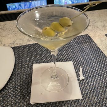 Juniper Bar - Martini - Cocktail Bars Near Me - New York, New York Juniper Bar - Martini - Cocktail Bars Near Me - New York, New York