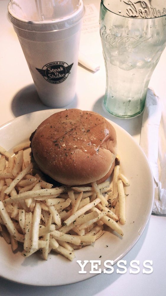 STEAK ‘N SHAKE Updated October 2024 34 Reviews 1665 N Gloster St