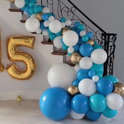 Walkers Event Planning And Rentals - Balloon Organic Garland