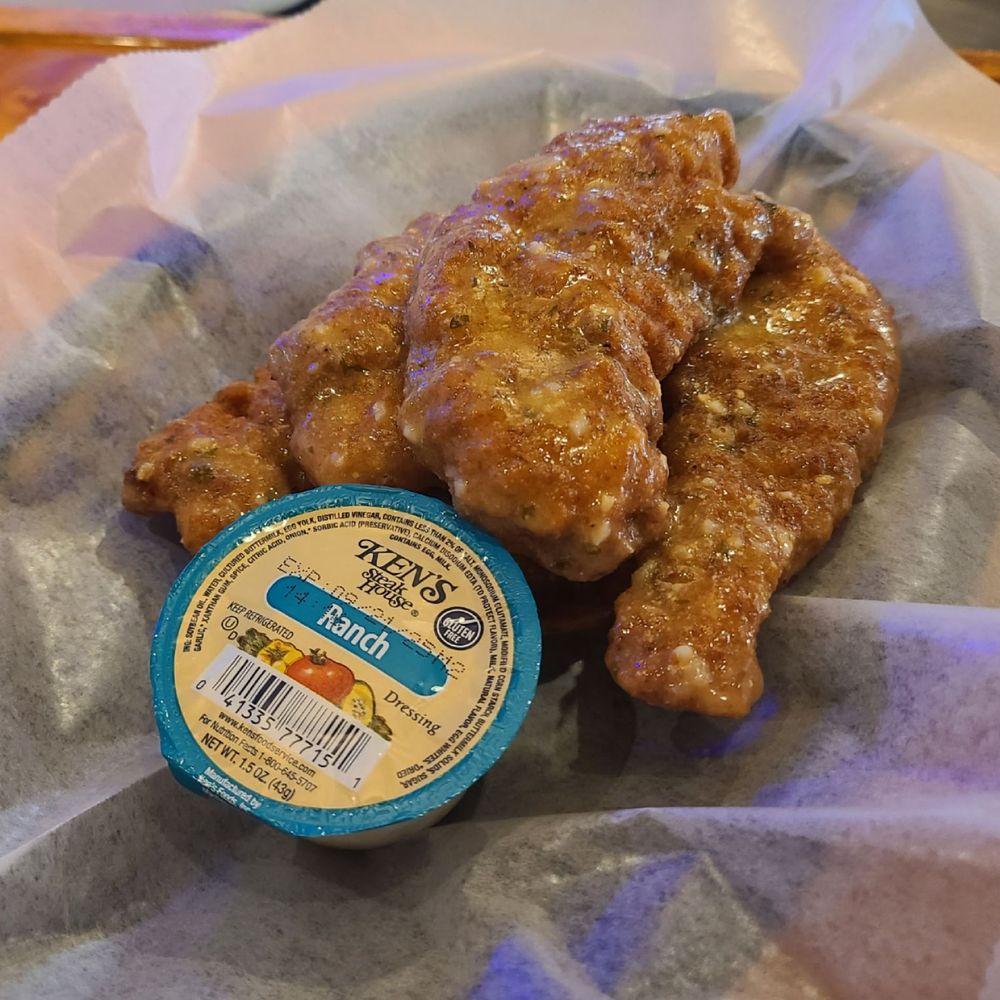 Flat River Tavern - Garlic Parmesan chicken strips - Pizza Near Me - Coventry, Rhode Island Flat River Tavern - Garlic Parmesan chicken strips - Pizza Near Me - Coventry, Rhode Island