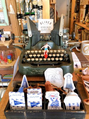 Oliver Men's Shop by null