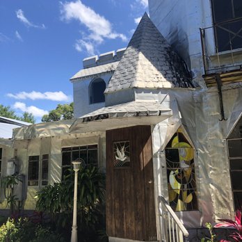 Solomon's Castle - Tours Near Me - Ona, Florida