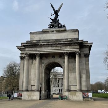 Wellington Arch - Landmarks & Historical Buildings Near Me - London, XGL