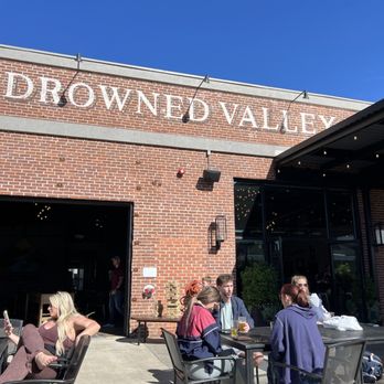 Drowned Valley Brewing Company - Breweries Near Me - Cartersville, Georgia Drowned Valley Brewing Company - Breweries Near Me - Cartersville, Georgia