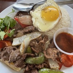 Shaking Beef With Rice