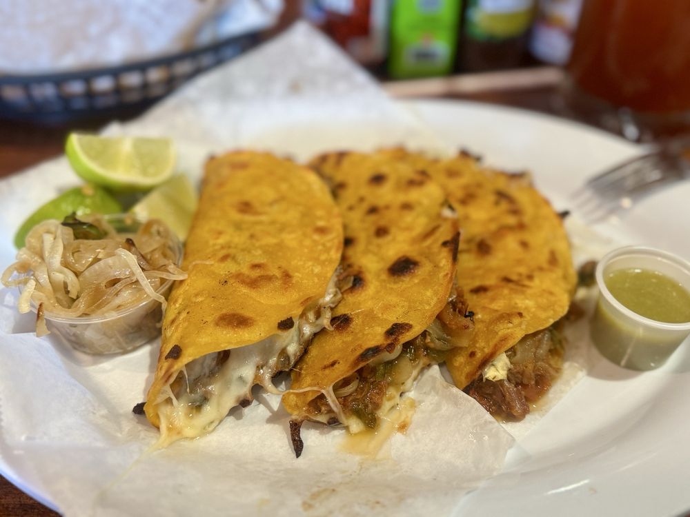 Mariscos Playa De Corales — Mexican restaurant in Placentia